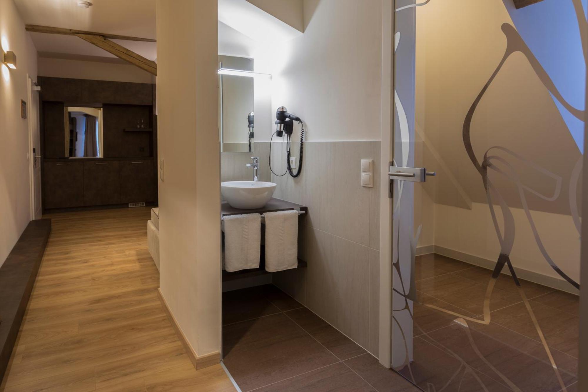 Hotel-Jakobslust Grünstadt Zimmer foto
