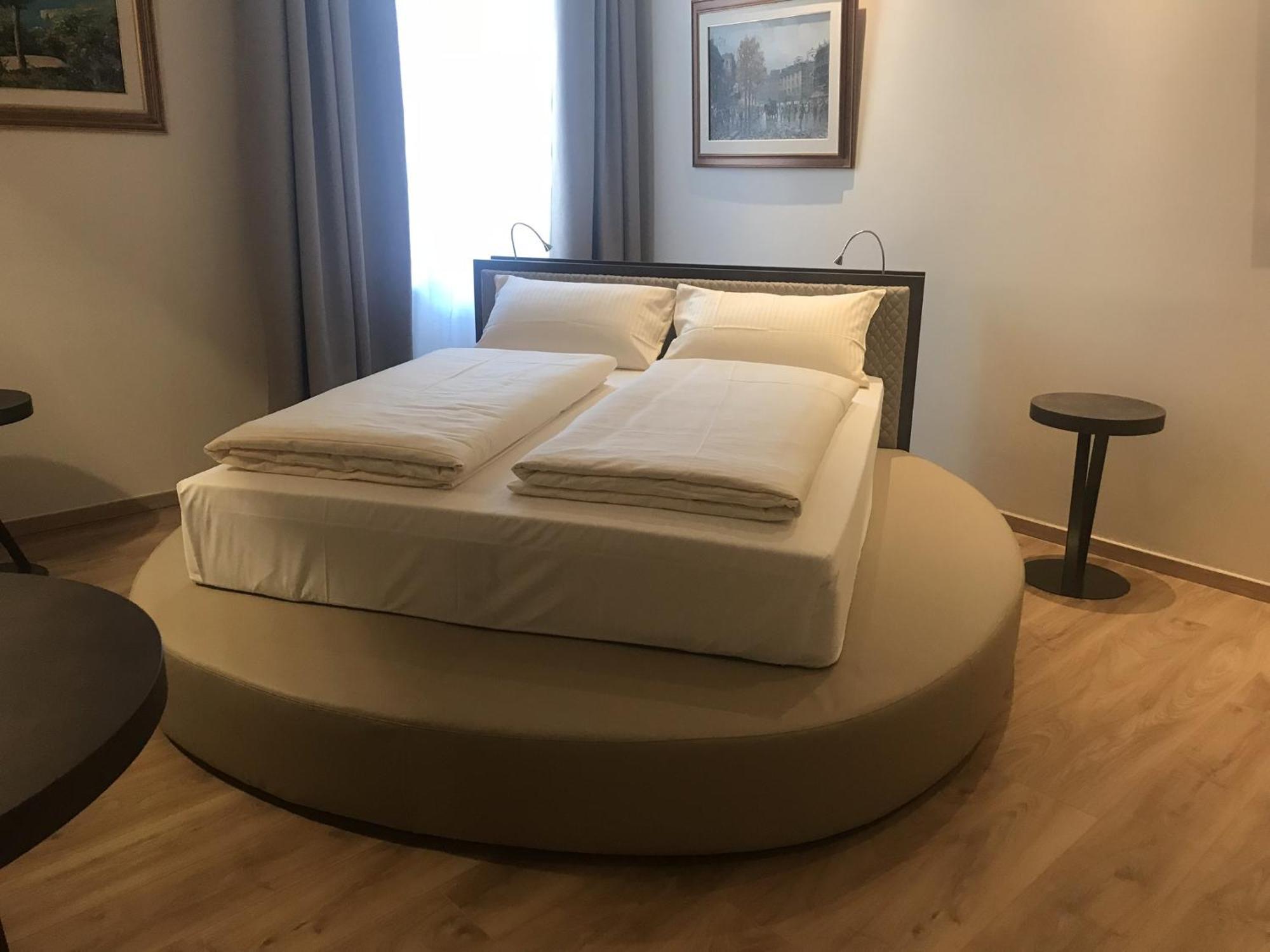 Hotel-Jakobslust Grünstadt Zimmer foto